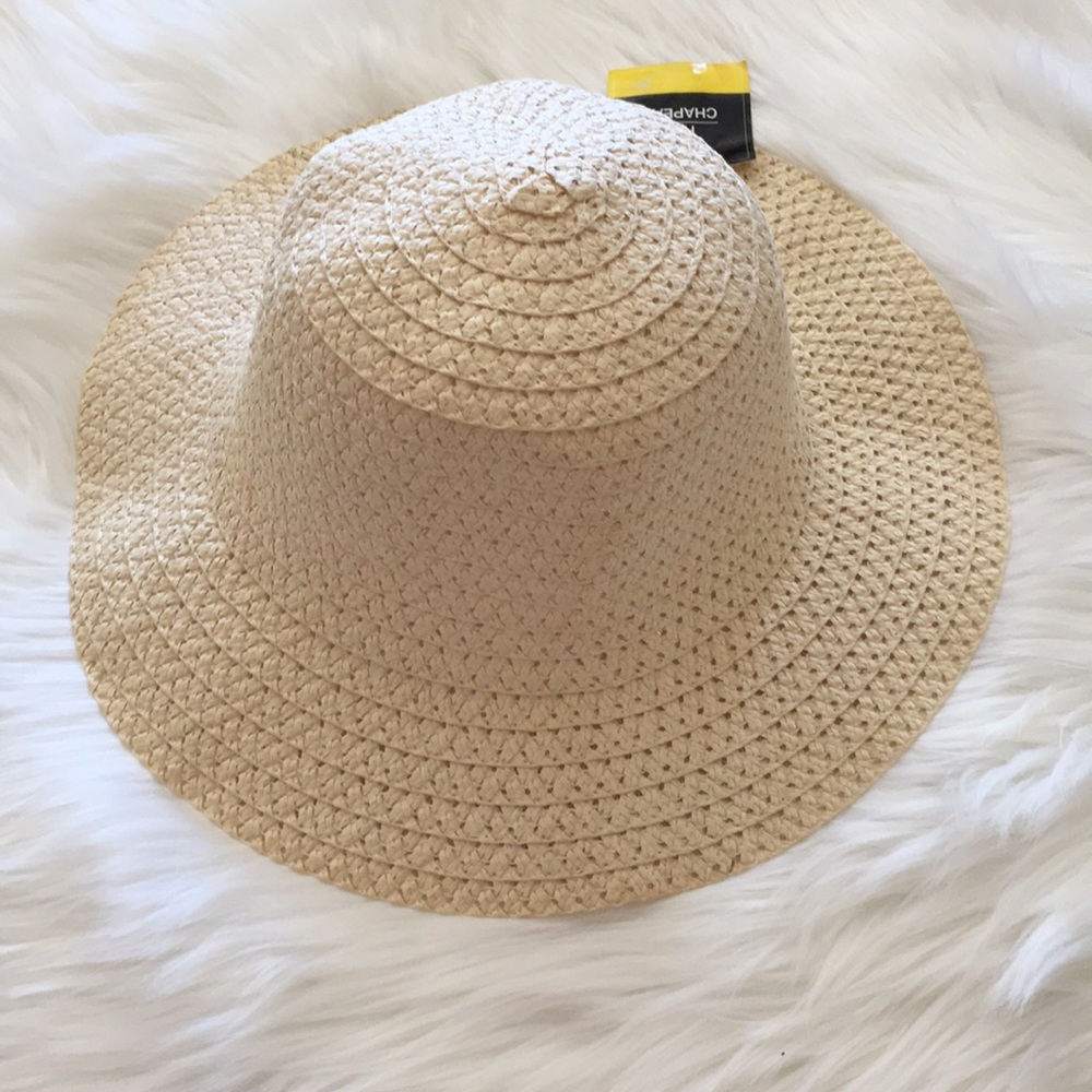 NWT Hat Chapeau Women’s Straw Beach Hat